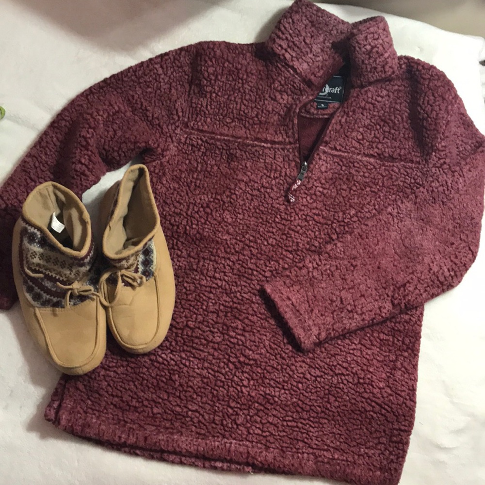 Sherpa fleece pullover with matching slippers